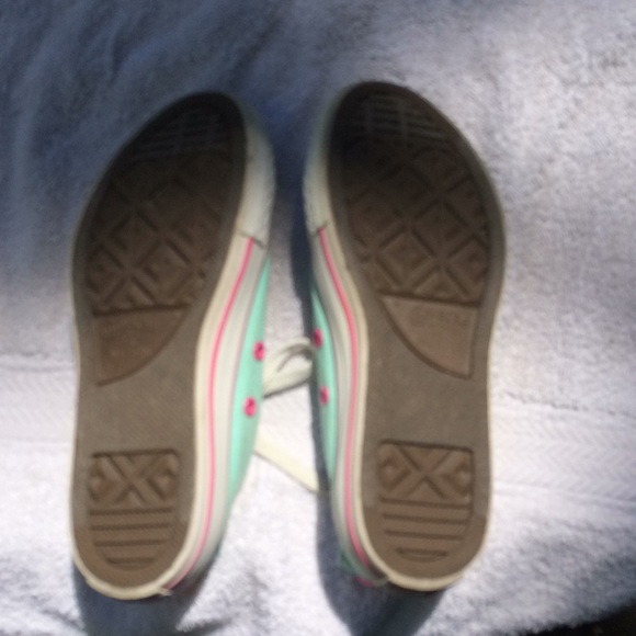 Converse size 2 - Picture 3 of 5